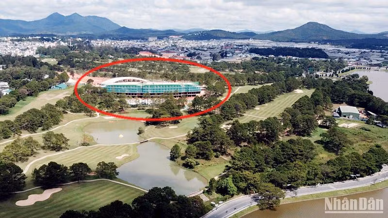 Công trình xây dựng không phép và sai phép tại dự án tòa nhà câu lạc bộ golf Đà Lạt.