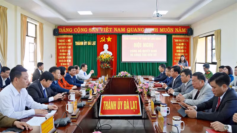 Quang cảnh hội nghị.