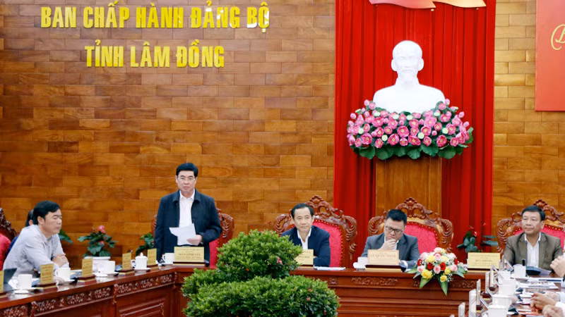 Đồng chí Trần Đình Văn khẳng định, các cơ quan báo chí đã có nhiều đóng góp quan trọng đối với sự phát triển của tỉnh Lâm Đồng.