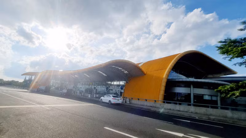 Một góc sân bay Liên Khương.