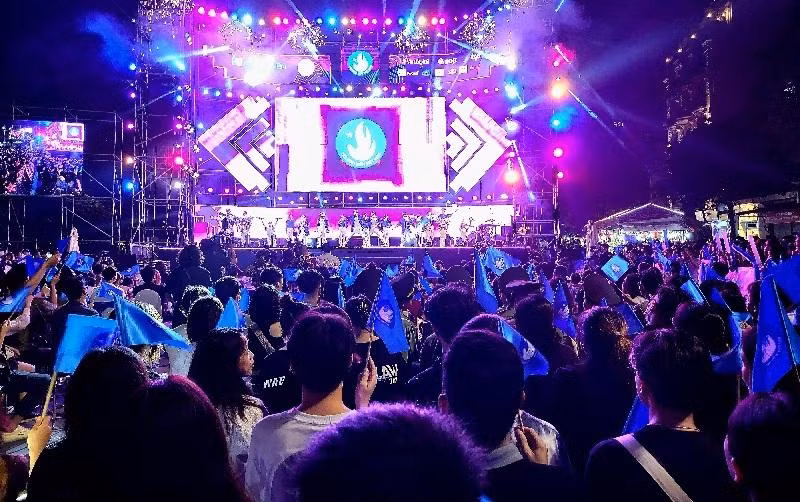 Hàng nghìn bạn trẻ có mặt tại S-Fest 2022.