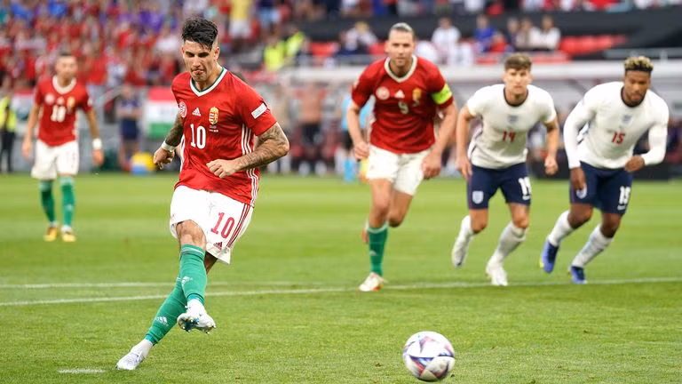 Szoboszlai thực hiện thành công 17/18 quả phạt đền trong sự nghiệp.