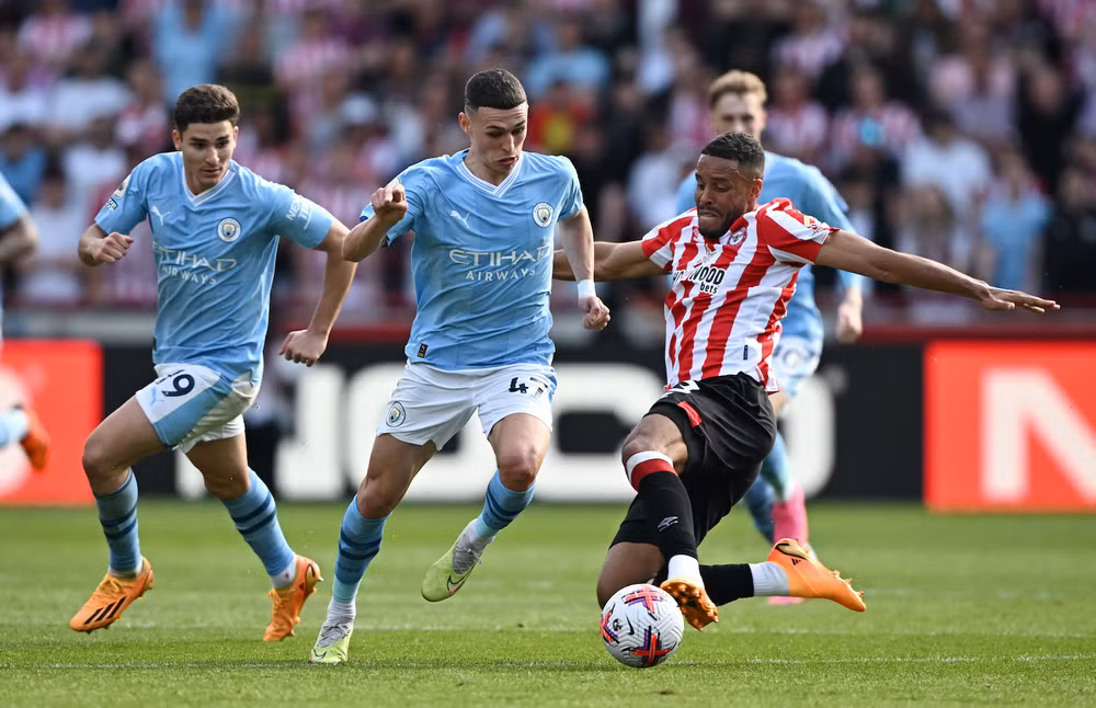Brentford thường gây ra rất nhiều trở ngại cho Man City. (Ảnh: Reuters)