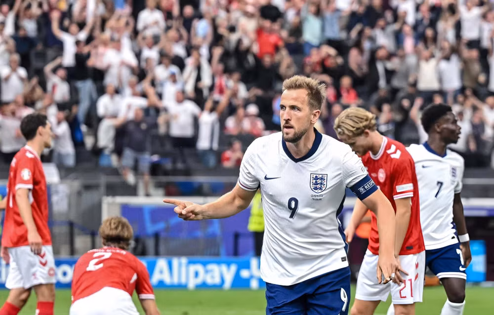 Harry Kane mở tỷ số trận đấu. (Ảnh: UEFA)