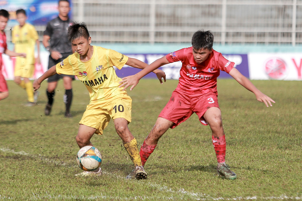 U13 Sông Lam Nghệ An thắng U13 Tây Ninh 2-1 để giành quyền vào chung kết.