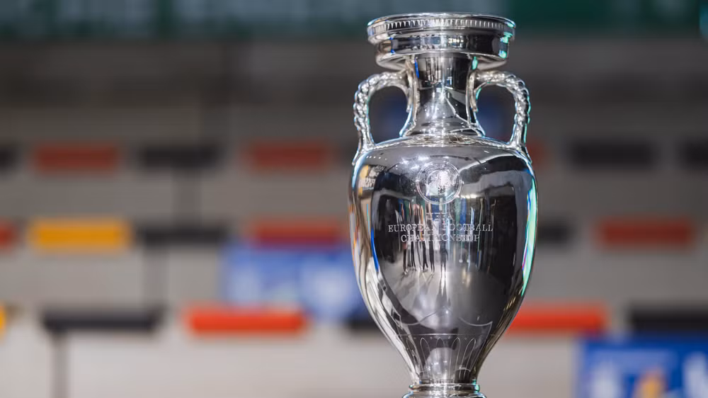 [EURO Quiz] Đội tuyển nào đã giành chức vô địch EURO nhiều nhất tính đến năm 2024? ảnh 19