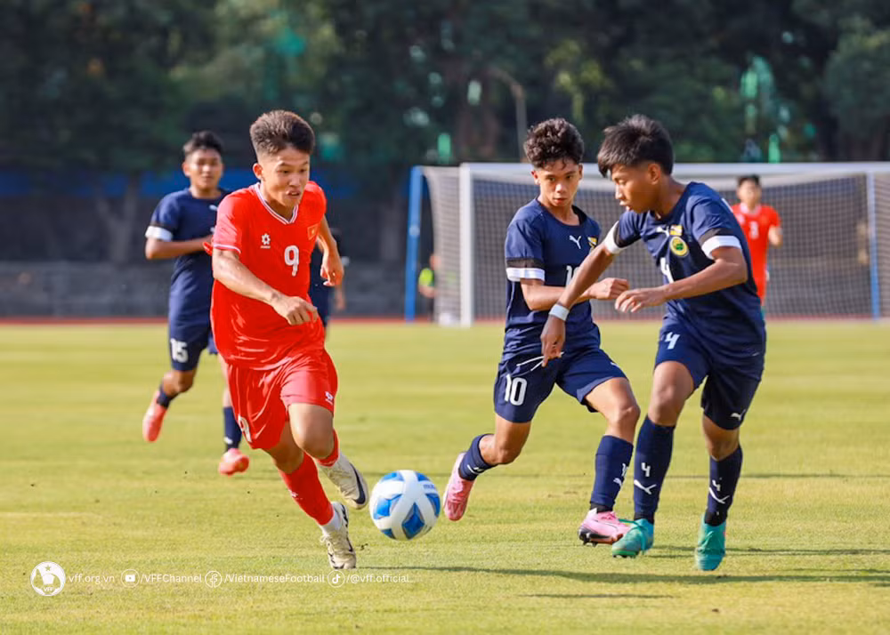 U16 Việt Nam áp đảo thế trận hoàn toàn. (Ảnh: VFF)