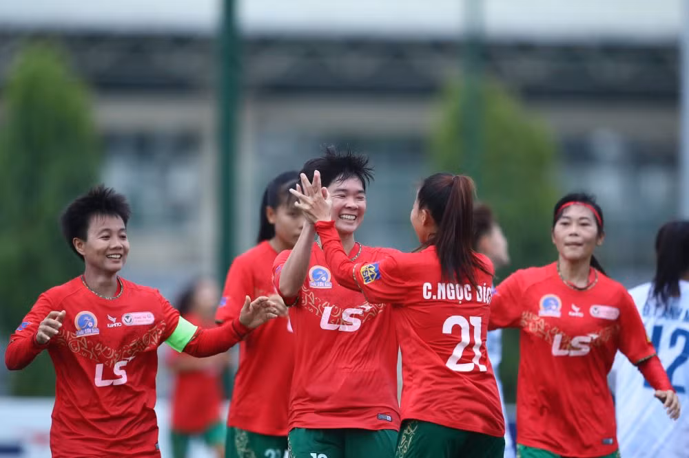 Câu lạc bộ nữ TP Hồ Chí Minh thi đấu tại Vòng bảng giải các câu lạc bộ nữ châu Á 2024/25. (Ảnh: VFF) 