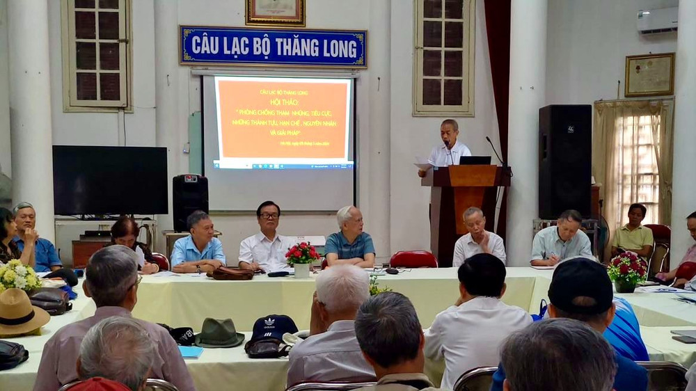 Toàn cảnh hội nghị.