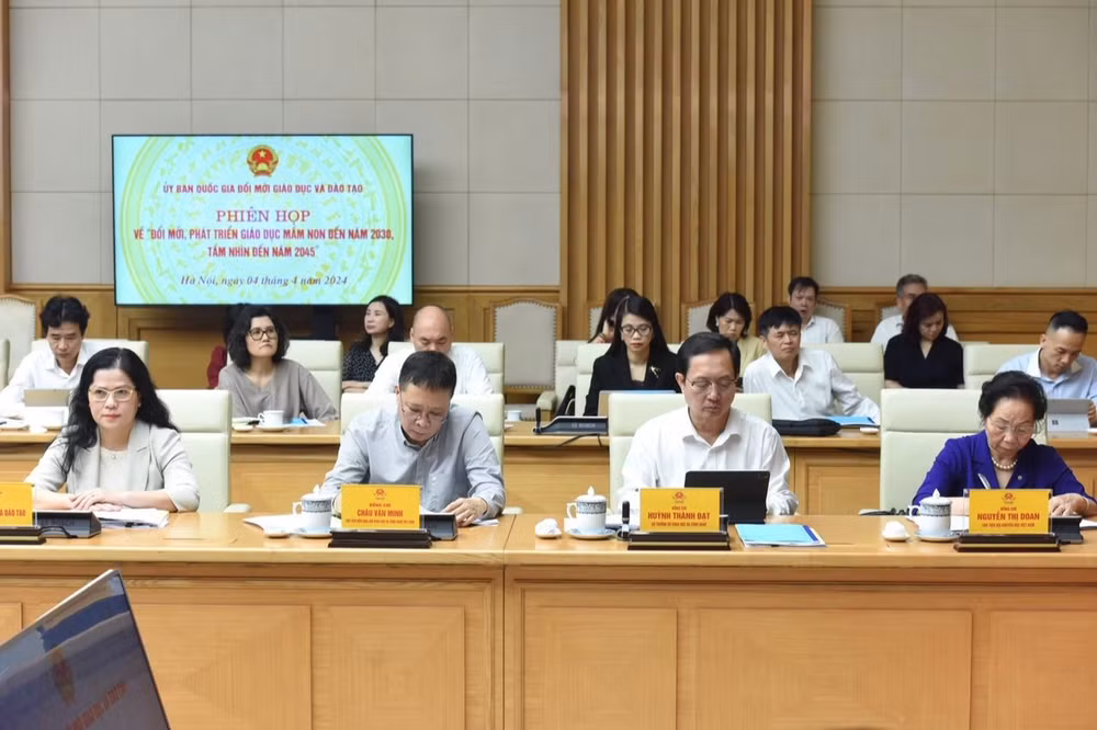 Các đại biểu tham dự phiên họp.