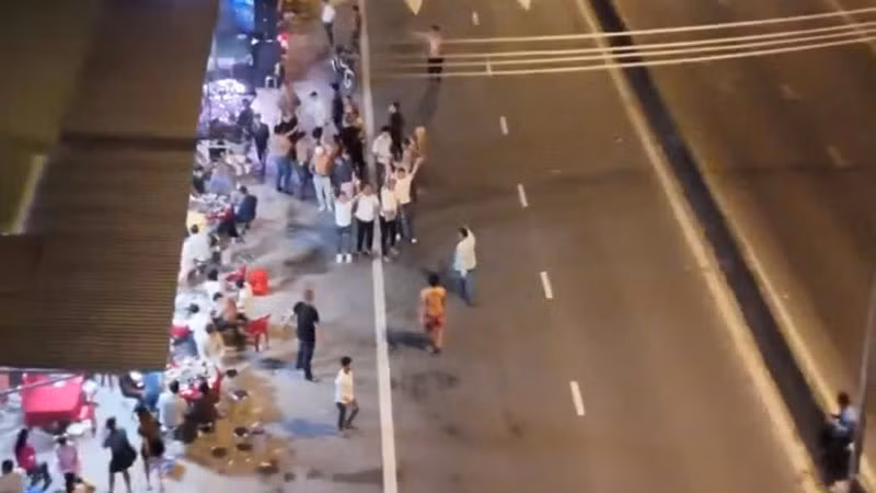 Hiện trường vụ đốt pháo hoa, nhảy múa trên Quốc lộ 1.