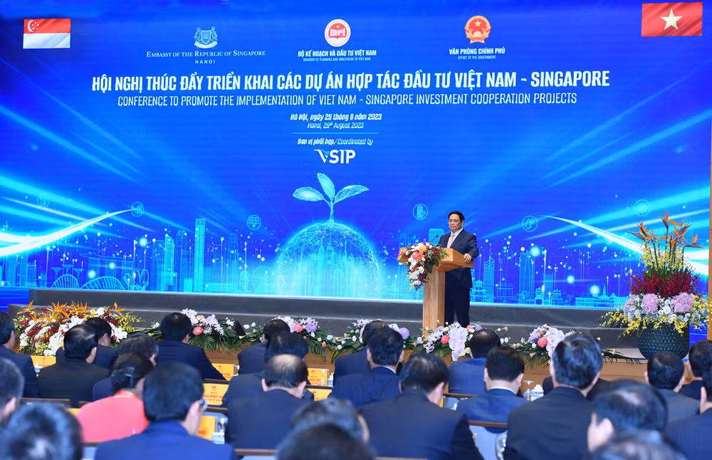 Thủ tướng Phạm Minh Chính cho rằng, cần tập trung kết nối hai nền kinh tế, tập trung vào các lĩnh vực mới như chuyển đổi số, chuyển đổi xanh...