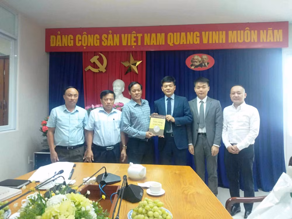 Tăng cường hợp tác hữu nghị, đẩy mạnh phối hợp tuyên truyền Việt Nam-Trung Quốc.