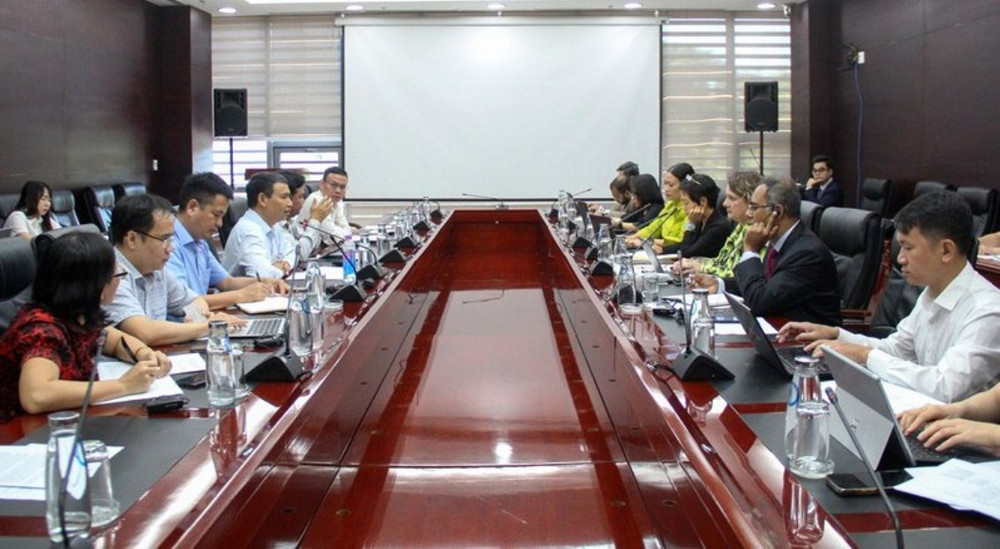 Lãnh đạo thành phố Đà Nẵng làm việc với đoàn công tác quốc tế về hỗ trợ thành lập trung tâm tài chính.