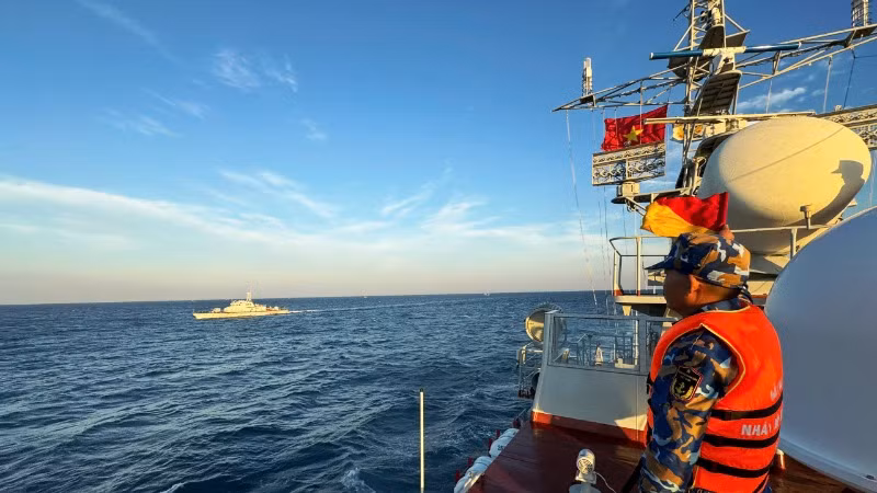 Hải quân Việt Nam và Hải quân Hoàng gia Campuchia tuần tra chung.