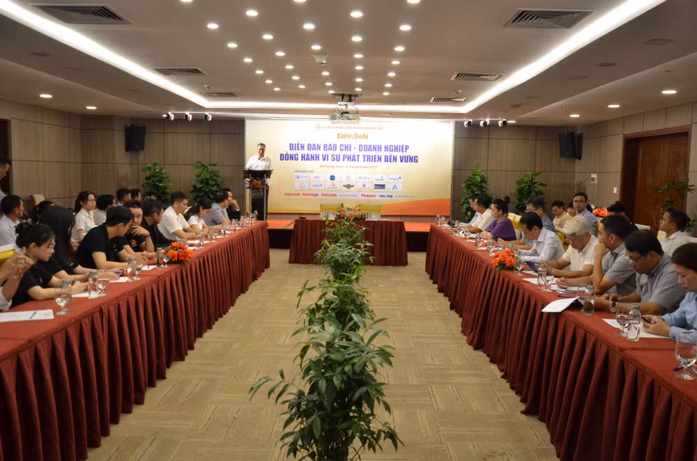 Diễn đàn “Báo chí - Doanh nghiệp đồng hành vì sự phát triển bền vững”.