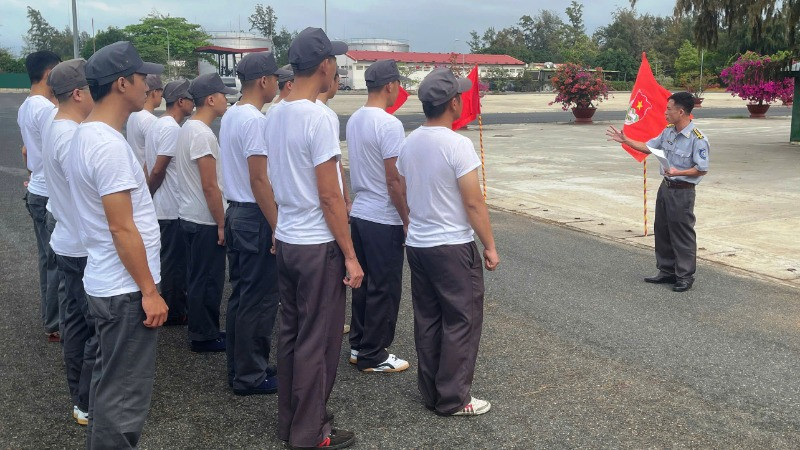 Ra quân ngày thứ 7 tình nguyện.