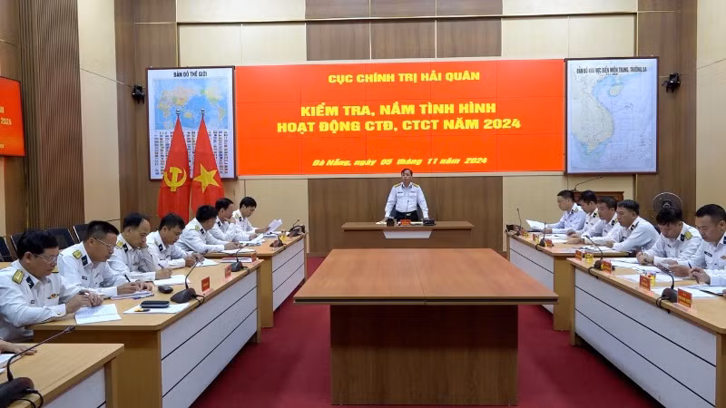 Đại tá Lê Xuân Phong, Phó chủ nhiệm UBKT Đảng ủy Quân chủng phát biểu kết luận đợt kiểm tra.