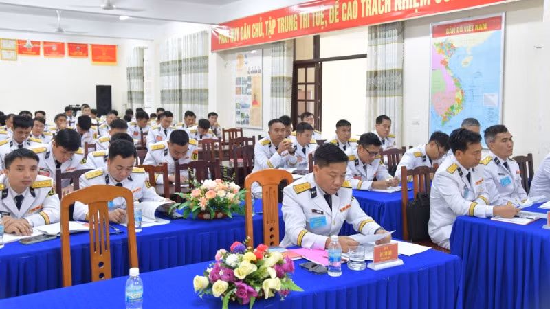 Các đại biểu dự Đại hội Đảng bộ Hải đội 411, Lữ đoàn 995 Hải quân.