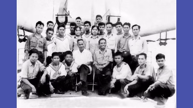 Thủ tướng Phạm Văn Đồng thăm và động viên cán bộ, chiến sĩ Đoàn 125 nhân dịp Tết Nhâm Tuất 1972.