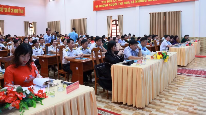 Hơn 200 đại biểu dự hội nghị sơ kết công tác phối hợp tuyên truyền biển, đảo.