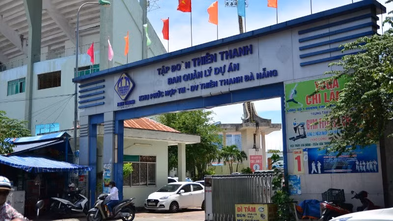 Sân vận động Chi Lăng, một trong những dự án gặp nhiều vướng mắc, kéo dài hàng chục năm.