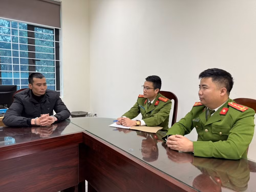 Đối tượng Nguyễn Văn Hùng tại Cơ quan Công an.