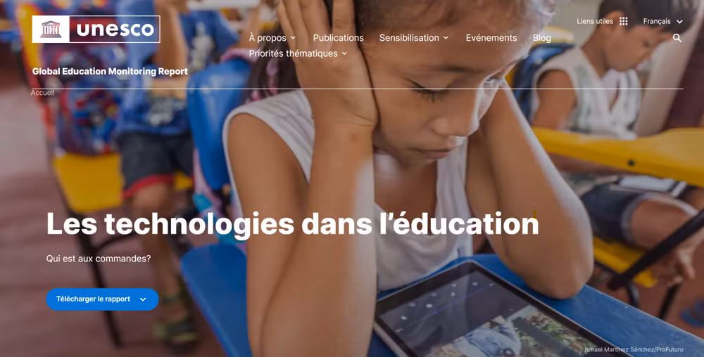 Việc sử dụng các thiết bị điện thoại có thể khiến học sinh bị phân tâm mất 20 phút trong quá trình học tập. (Ảnh chụp màn hình)