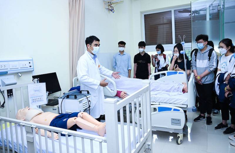 Giới thiệu chương trình đào tạo tại Trường đại học Y Hà Nội (Ảnh: HMU)