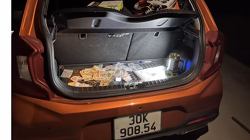 Tang vật vụ án.