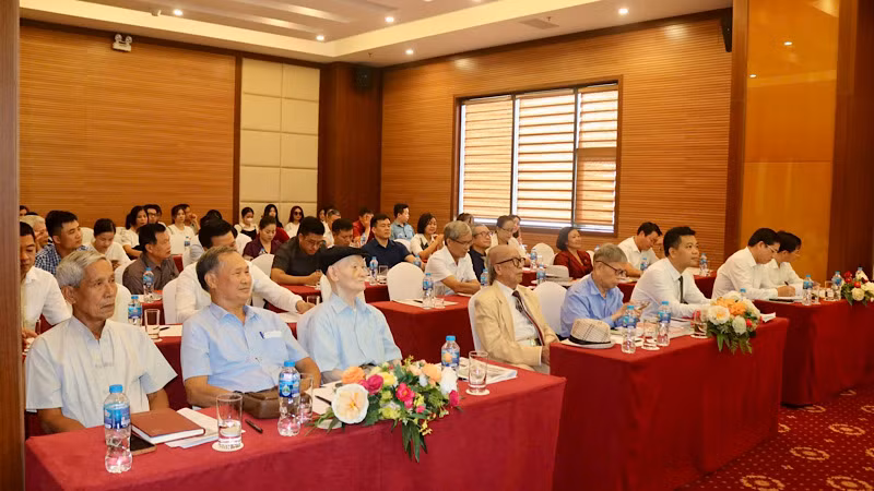Các đại biểu tham dự Hội thảo.