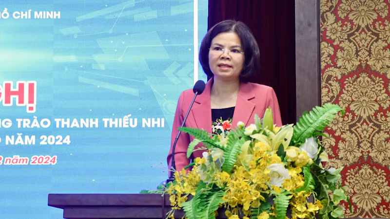 Đồng chí Nguyễn Hương Giang, Phó Bí thư Thường trực Tỉnh ủy Bắc Ninh dự và phát biểu tại hội nghị.