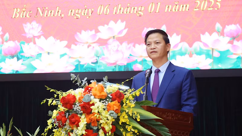 Chủ tịch Ủy ban nhân dân tỉnh Bắc Ninh Vương Quốc Tuấn phát biểu chỉ đạo tại hội nghị.