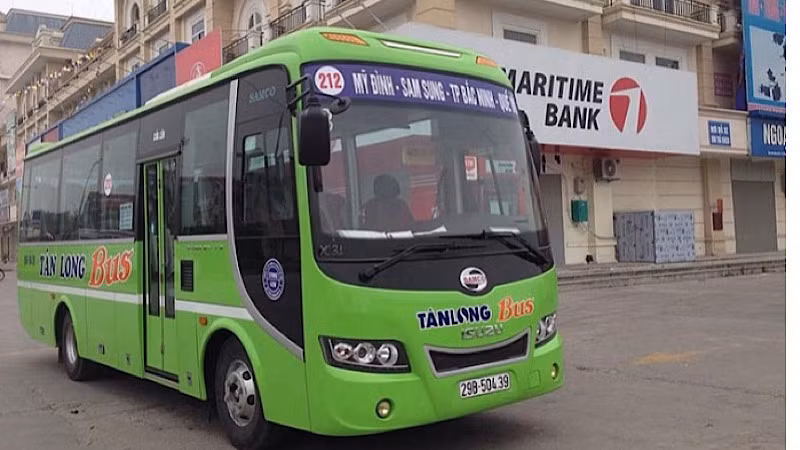 Tuyến xe buýt Mỹ Đình-bến xe Quế Võ phục vụ xuyên Tết sẽ tạo điều kiện cho nhiều hành khách đi chơi xuân được thuận tiện, tiết kiệm.