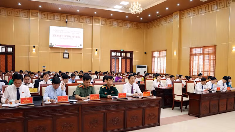 Các đại biểu tham dự kỳ họp.