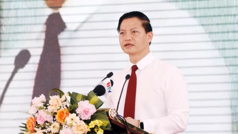 Chủ tịch Ủy ban nhân dân tỉnh Bắc Ninh Vương Quốc Tuấn phát biểu tại điểm cầu khánh thành dự án Đầu tư xây dựng mở Bệnh viện Sản-Nhi, thành phố Bắc Ninh.