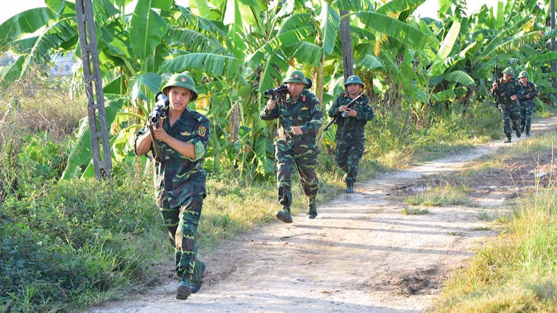 Lực lượng dự bị động viên tham gia huấn luyện.