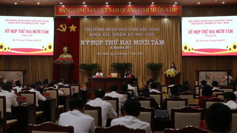 Toàn cảnh kỳ họp.
