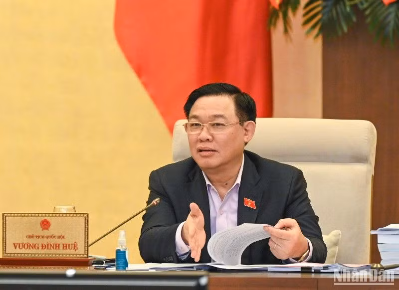 Chủ tịch Quốc hội Vương Đình Huệ phát biểu ý kiến tại phiên họp. (Ảnh Duy Linh)