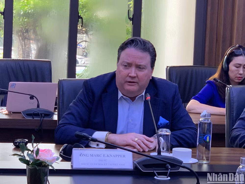 Ngài Marc E.Knapper, Đại sứ Hoa Kỳ tại Việt Nam cho hay, hiện có nhiều tổ chức ở Mỹ đang muốn hỗ trợ Việt Nam khắc phục hậu quả bão số 3.