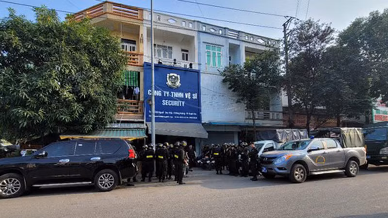 Trụ sở của doanh nghiệp bị thu hồi giấy chứng nhận.