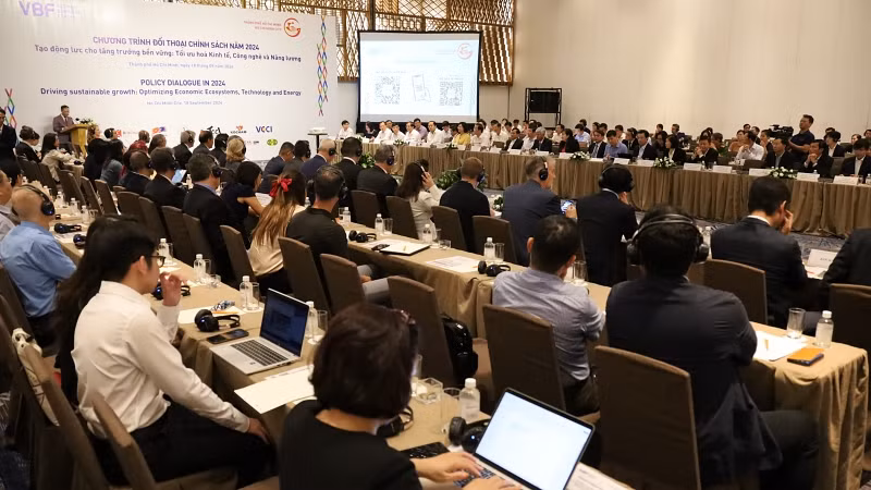 Quang cảnh buổi đối thoại.