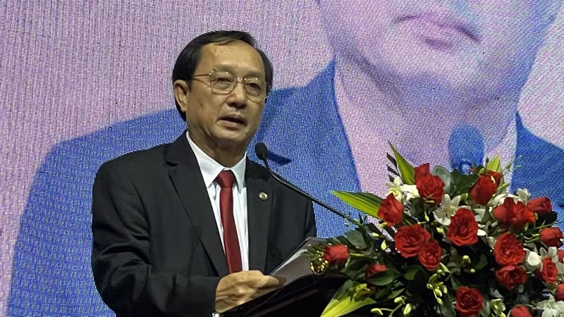 Bộ trưởng Khoa học và Công nghệ Huỳnh Thành Đạt phát biểu tại diễn đàn.