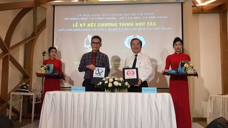 Lễ ký kết hợp tác.