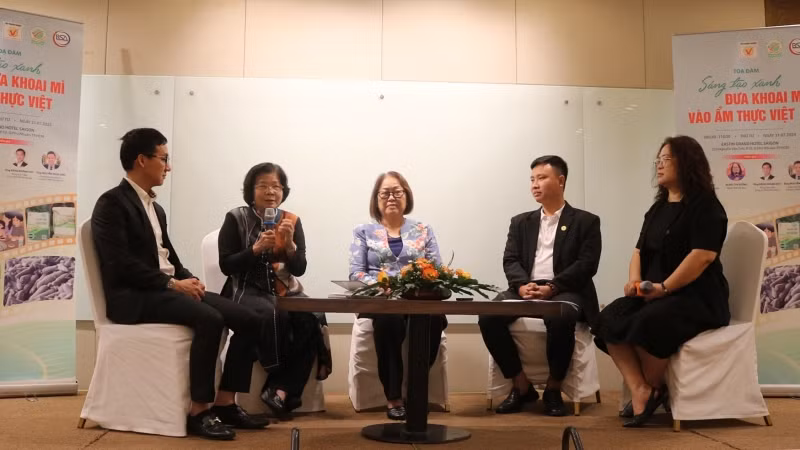 Các diễn giả tại tọa đàm.