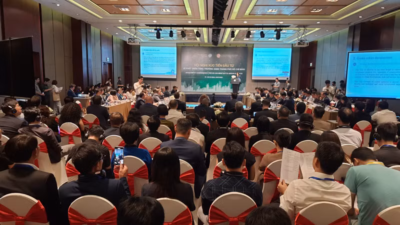 Quang cảnh hội nghị.