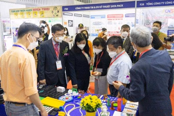 Giới thiệu, quảng bá các sản phẩm công nghiệp chủ lực của TP Hồ Chí Minh