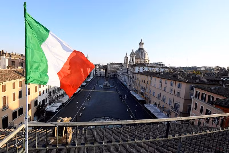 Quảng trường Piazza Navona vắng vẻ trong đợt phong tỏa phòng Covid-19, Rome, Italia, ngày 4/4/2020. (Ảnh minh họa: Reuters)