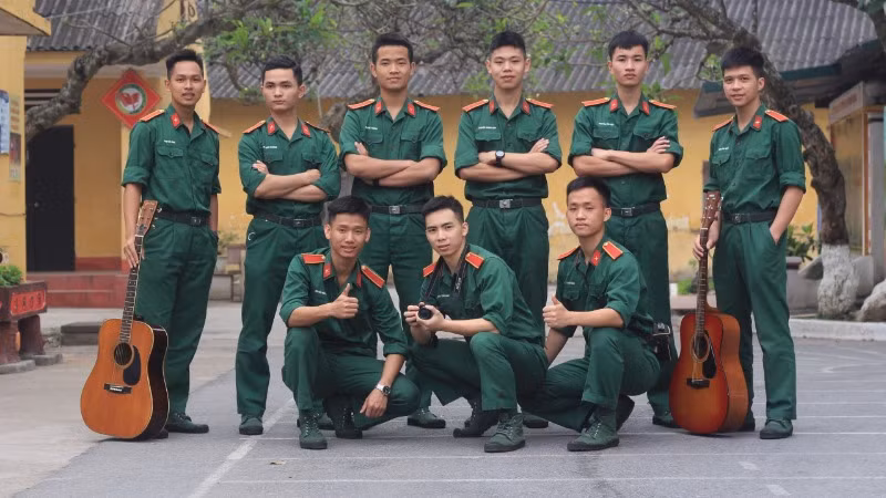 Khoảnh khắc đẹp của tuổi thanh xuân người lính.