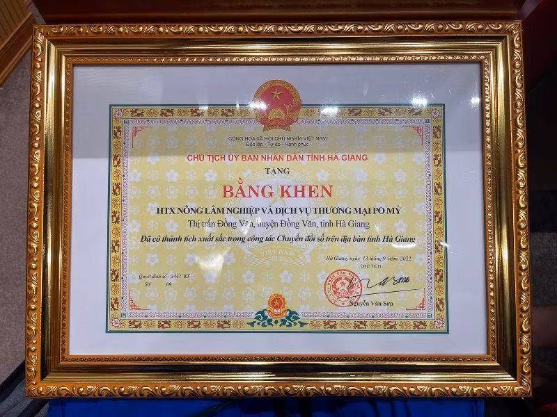 HTX Nông lâm nghiệp và Dịch vụ thương mại Po Mỷ được Chủ tịch UBND tỉnh Hà Giang tặng bằng khen tháng 9/2022.